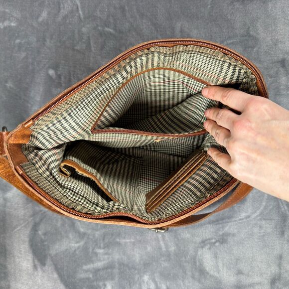 Wild West Los Angeles Women’s Distressed Leather Crossbody Bag Brown - Picture 12 of 15